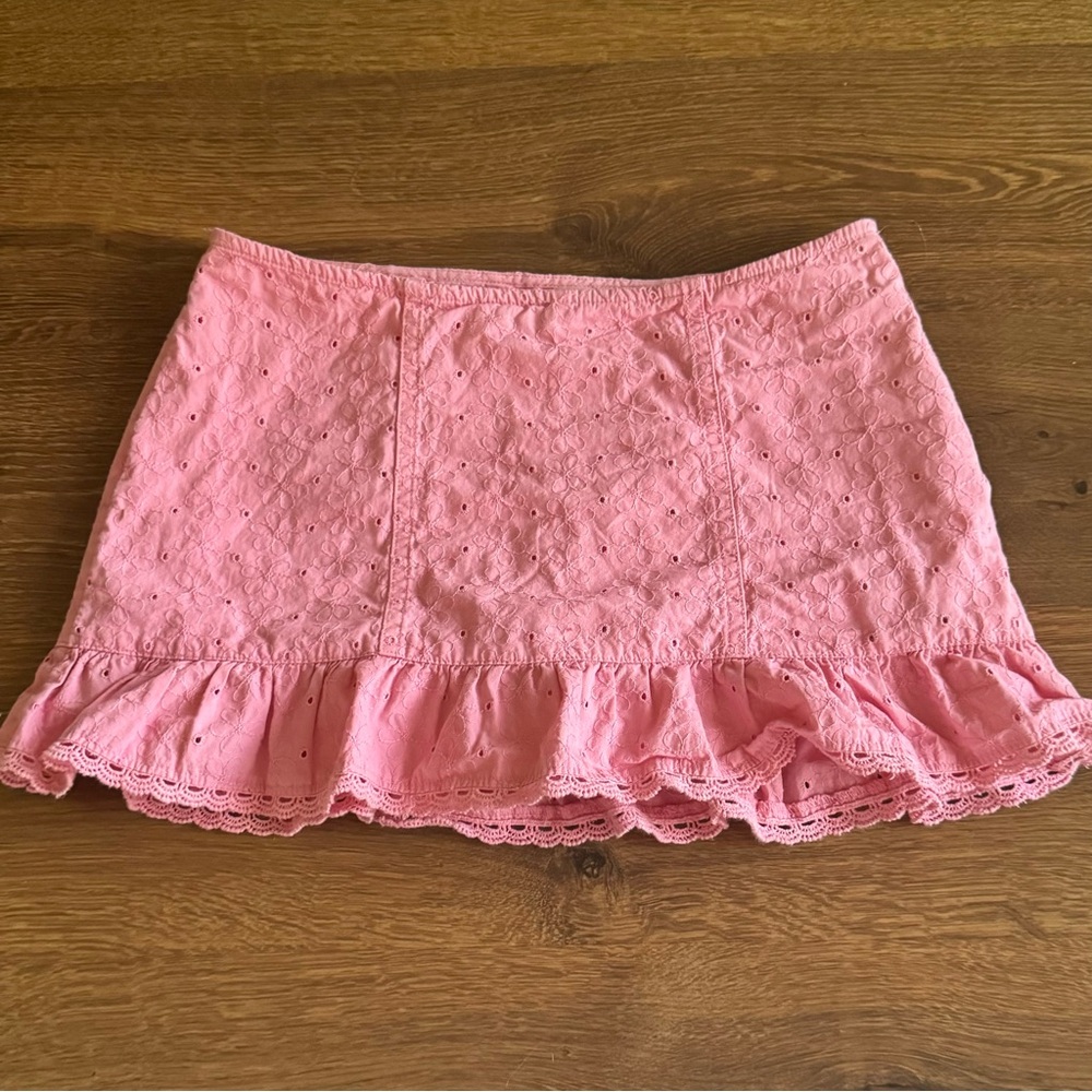 Urban outfitters kimchi blue pink eyelet ruffle mini skirt